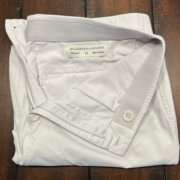 Holderness & Bourne Stone Golf Shorts - Picture 1 of 3